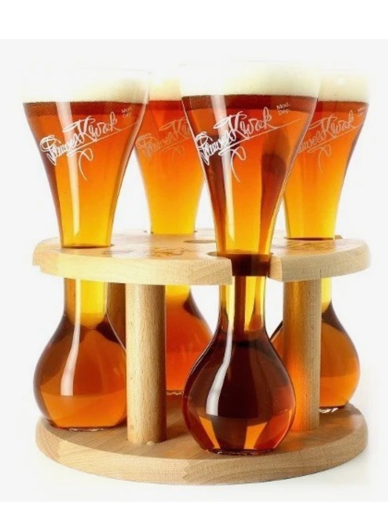 Kwak Quadro 4 x 33cl with wooden stand